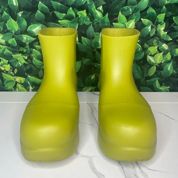 BOTTEGA VENETA SHOES 100% AUTHENTIC BOTTEGA VENETA BOOTS - Picture 2 of 16